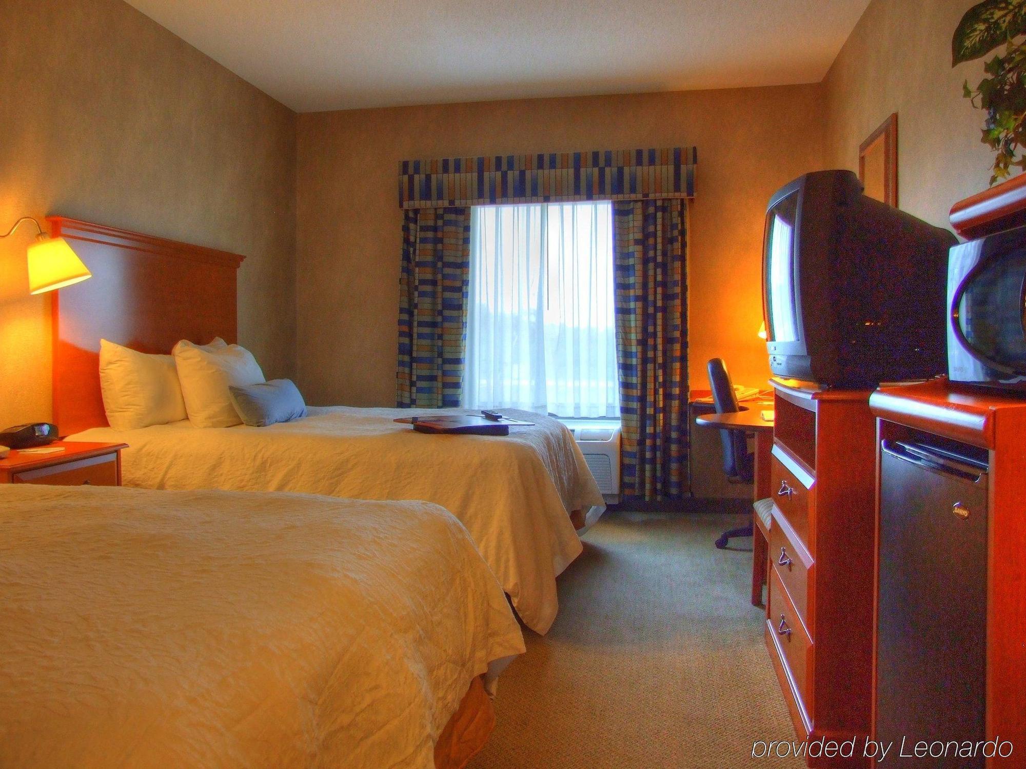 Hampton Inn Commerce/Novi Quarto foto
