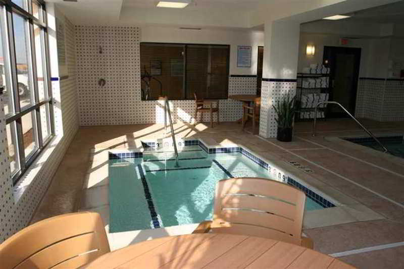 Hampton Inn Commerce/Novi Facilidades foto